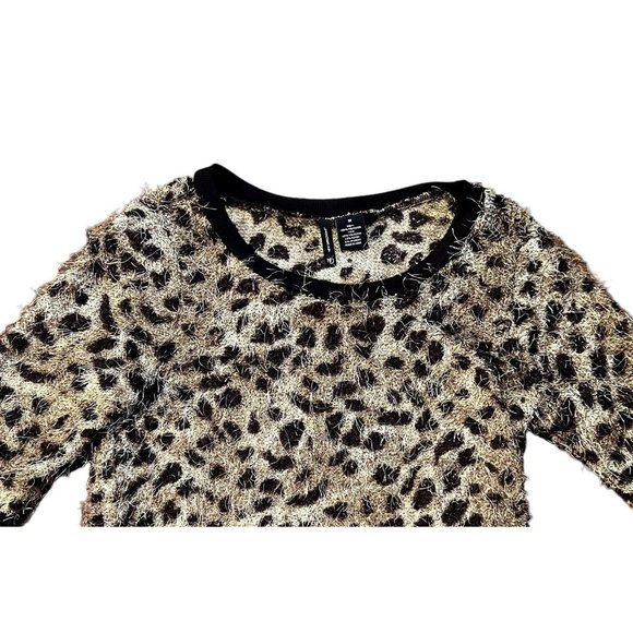 New Directions women's leopard print crew neck sweater size M very soft - Picture 2 of 6